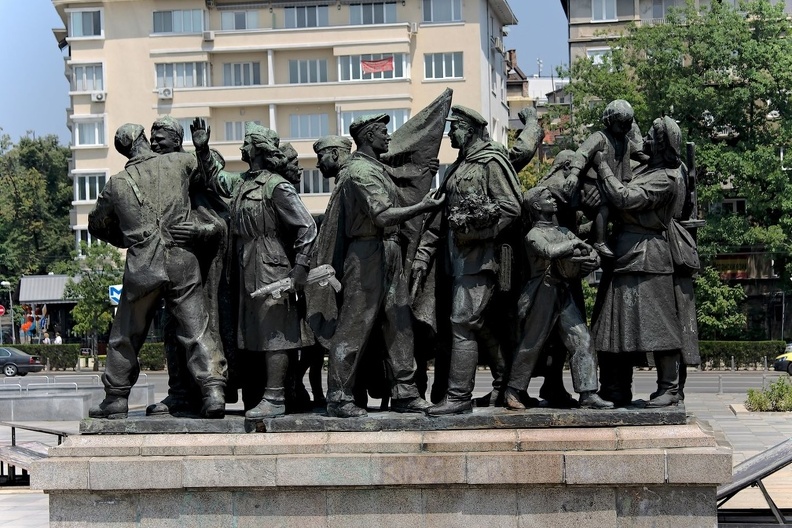 soviet army monument August 2015_01_as.jpg