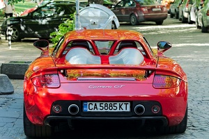 Porsche Carrera GT 2011 02 as