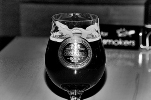 beer.night.2010.03 as graphic bw