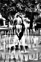 city garden fountain 2020.03 as dream bw