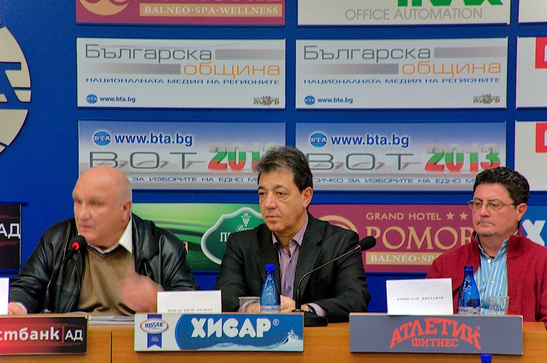 pressconference.2013.08_as.jpg