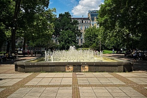 city garden fountain 2022.02 rt