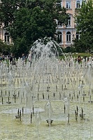 city garden fountain 2022.03 rt