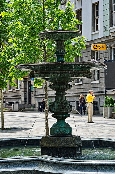 slaweykow fountain 2022.01_rt.jpg