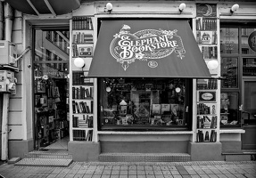 elephant bookstore 2025.04 dt bw d810